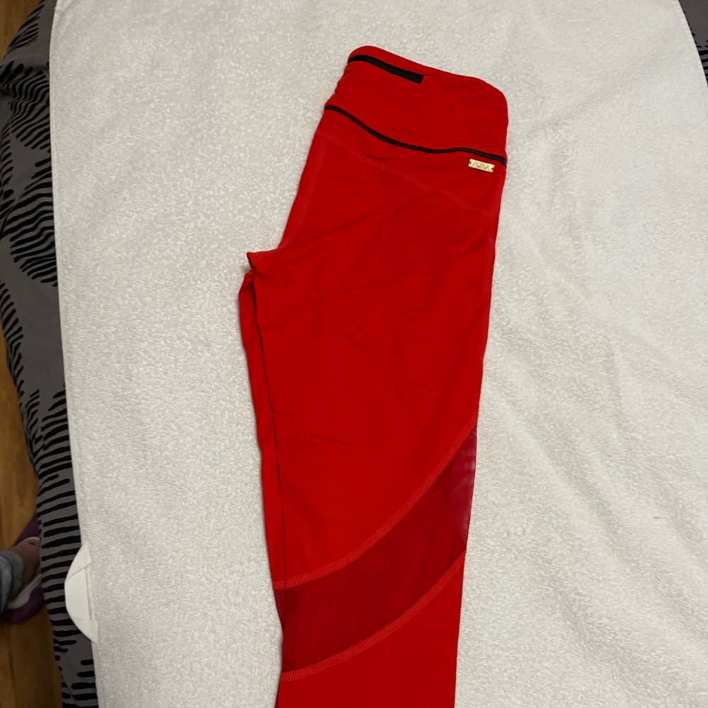 EUC Alala leggings in red!